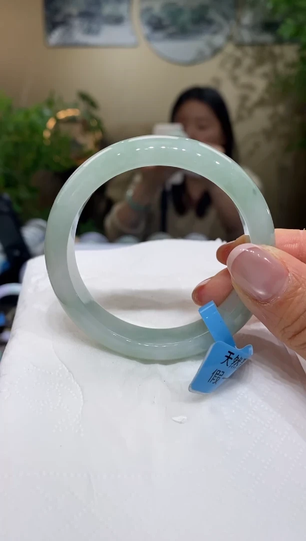 【闪购商品】翡翠手镯未镶嵌翡翠