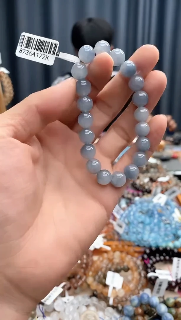 水晶手链未镶嵌蓝兔毛