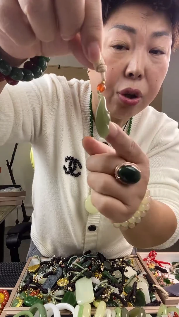 颈饰未镶嵌和田玉多样性拍一发一  23