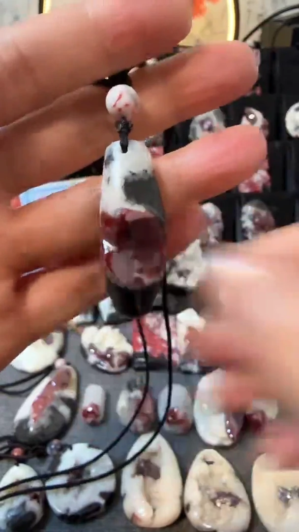 【闪购商品】天然辰砂大晶砂随行吊坠1