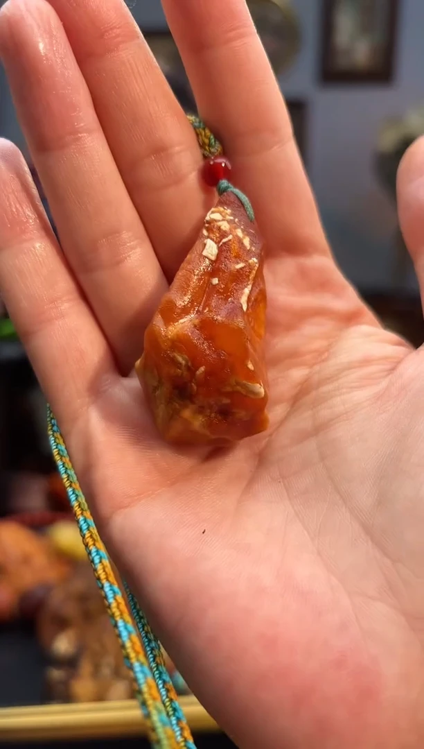 琥珀颈饰未镶嵌吊坠