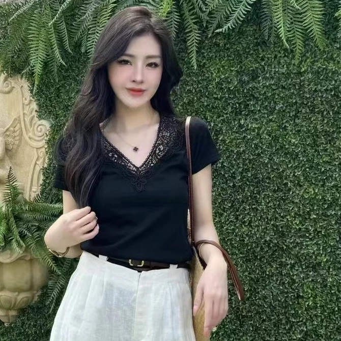 小众设计拼接蕾丝钩花V领半袖T恤