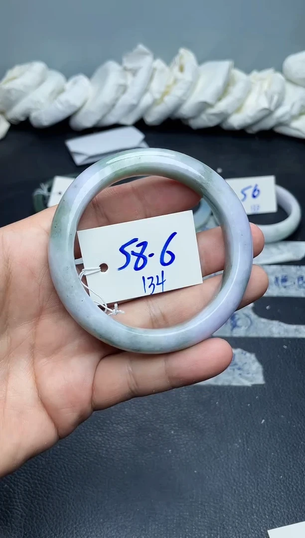 未镶嵌手镯翡翠134