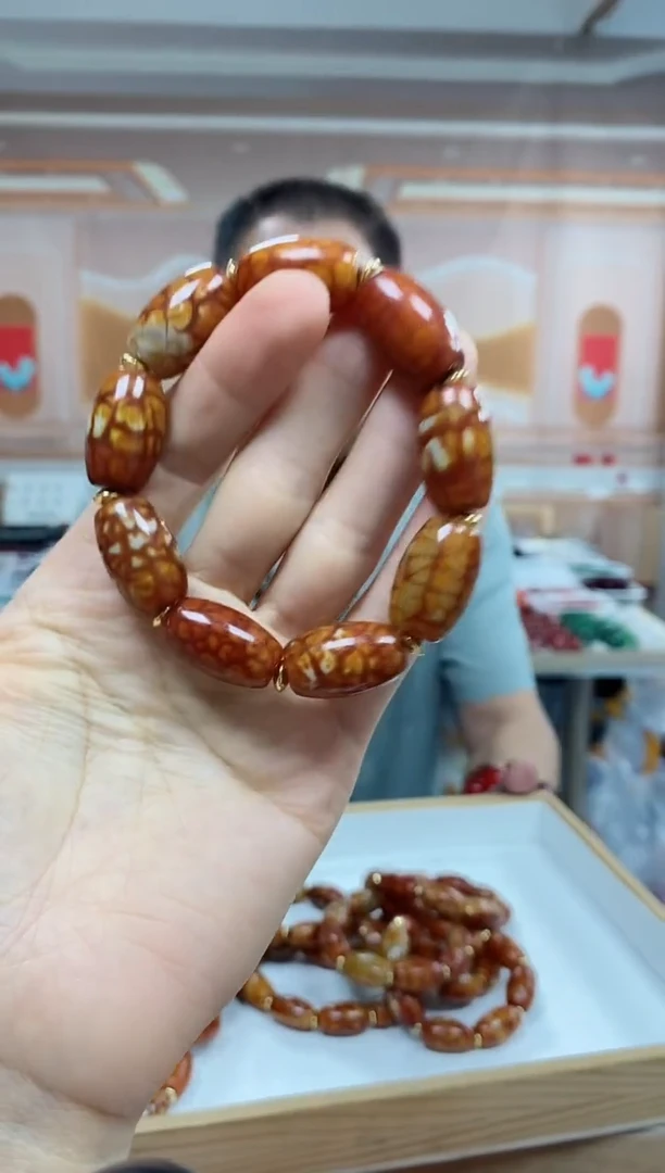 未镶嵌手串玛瑙/玉髓金甲纹玛瑙桶珠手串