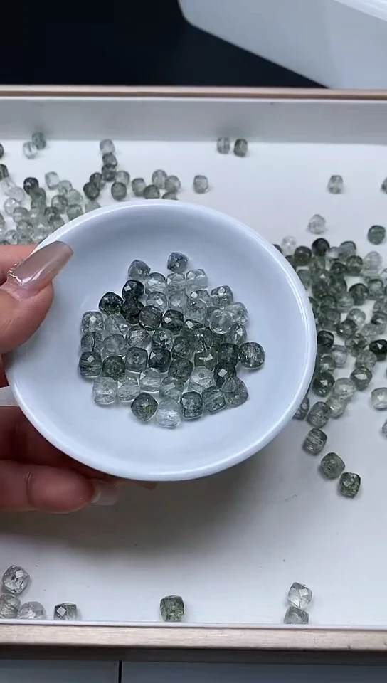 【闪购商品】水晶散珠未镶嵌D18 绿幽灵方糖7mm10个8元