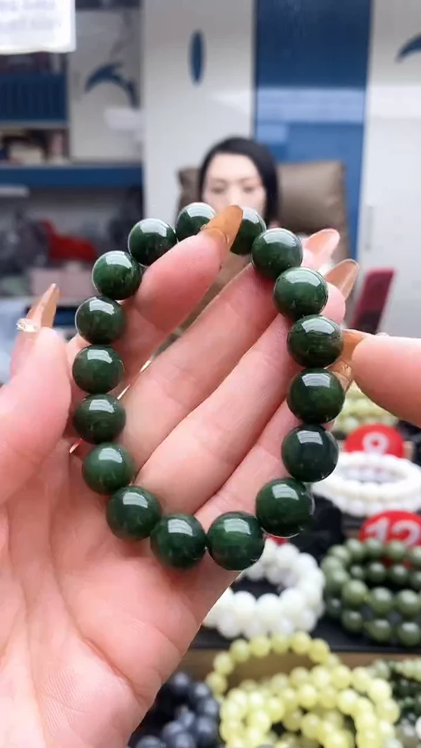 未镶嵌手串和田玉碧玉12飘翠有包容