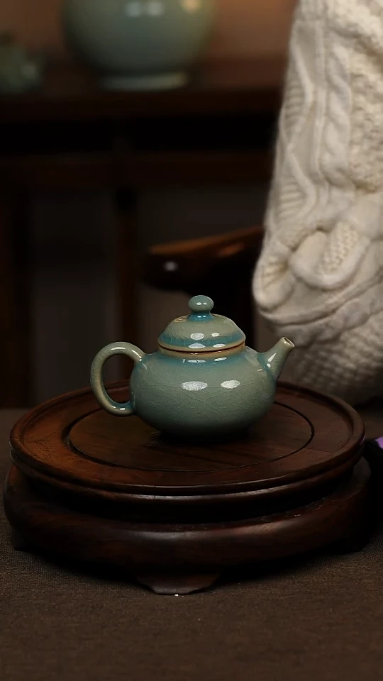 瓷片一****俊仿古天蓝釉全手工融天壶110ml  不带礼盒