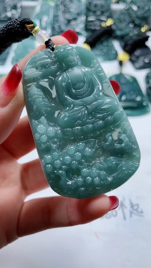 【闪购商品】翡翠颈饰未镶嵌