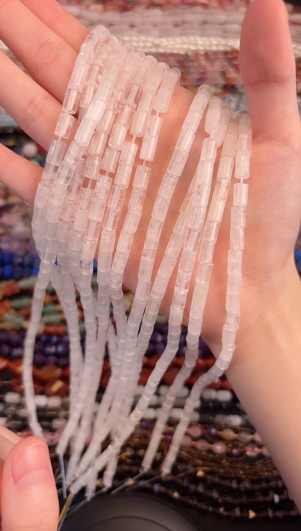 玛瑙/玉髓未镶嵌珠宝半成品白水晶圆柱