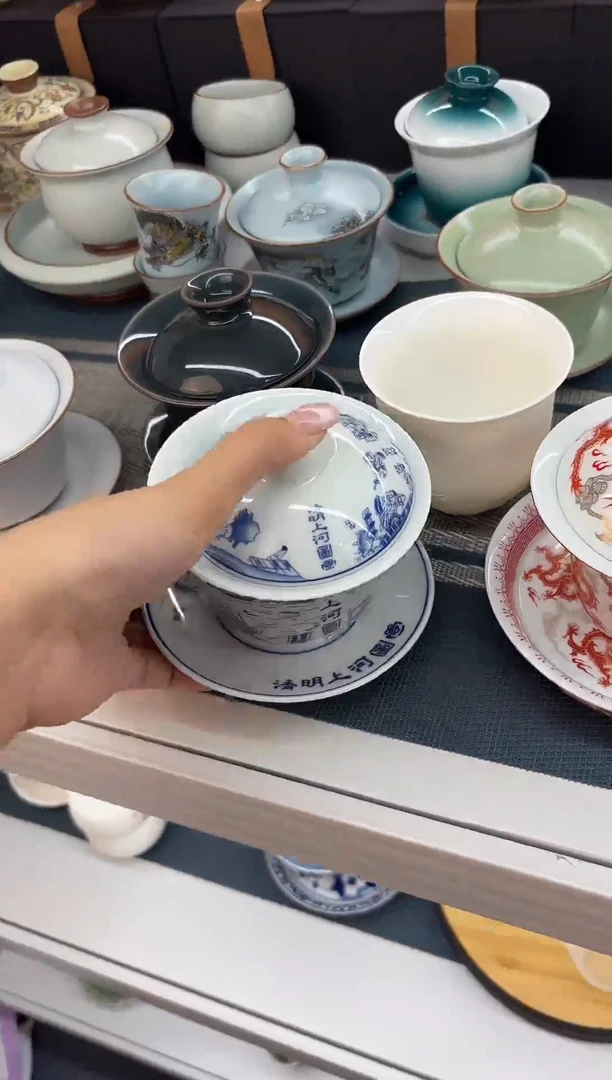 我们都在努力奋斗