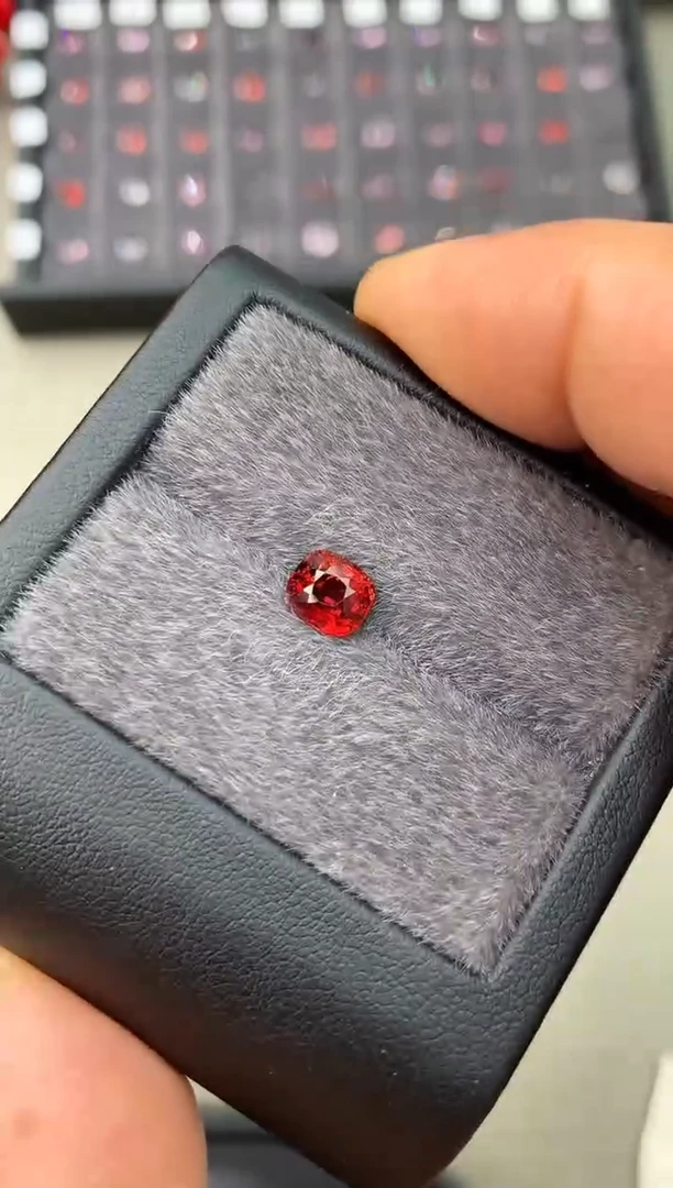 【闪购商品】定制尖晶石裸石未镶嵌1.60ct 枕型 暖色调