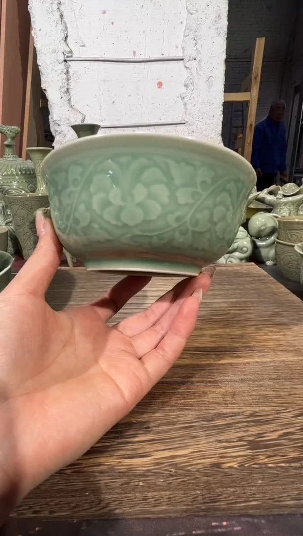 微瑕耀州窑牡丹5.5寸碗一只