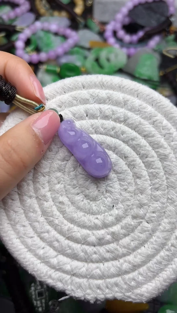 颈饰未镶嵌翡翠缅甸翡翠吊坠