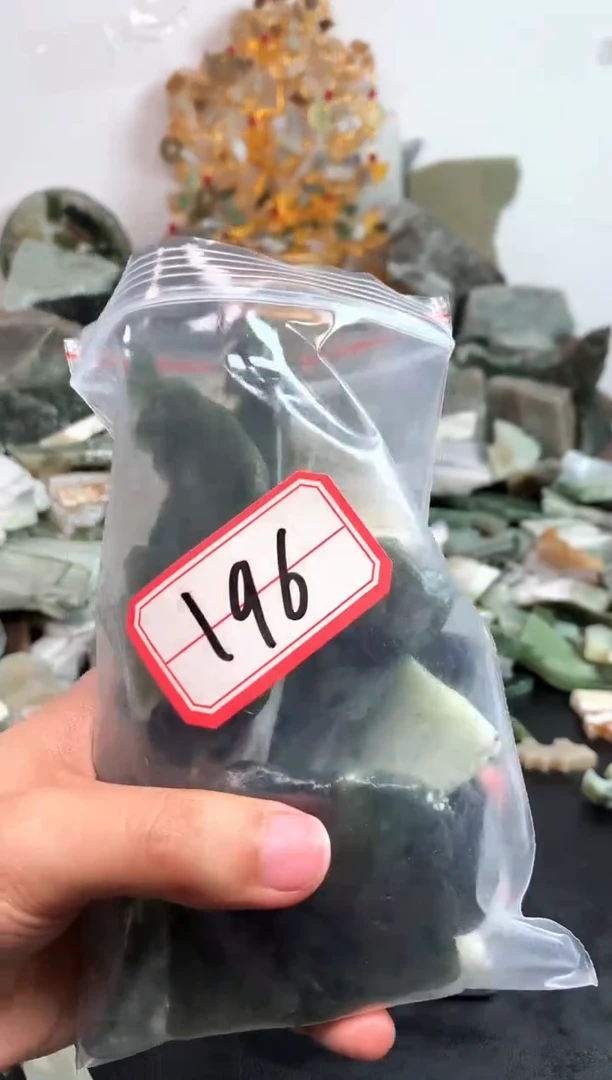 未镶嵌和田玉摆件196