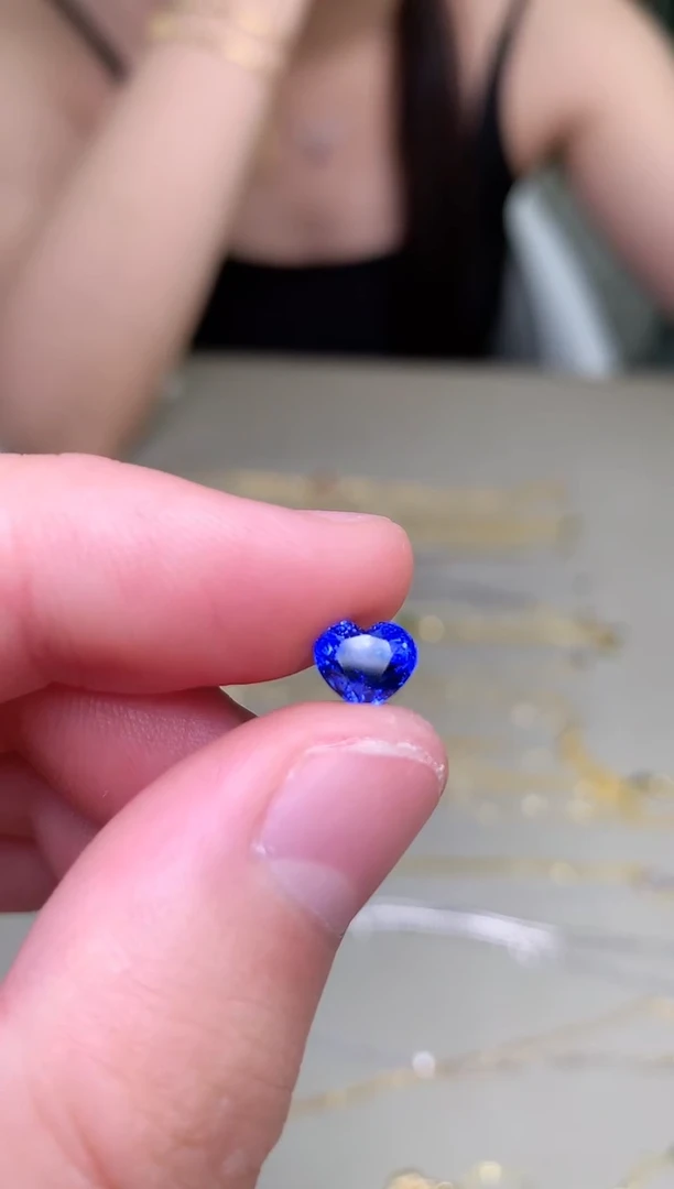 蓝宝石裸石l**u裸石