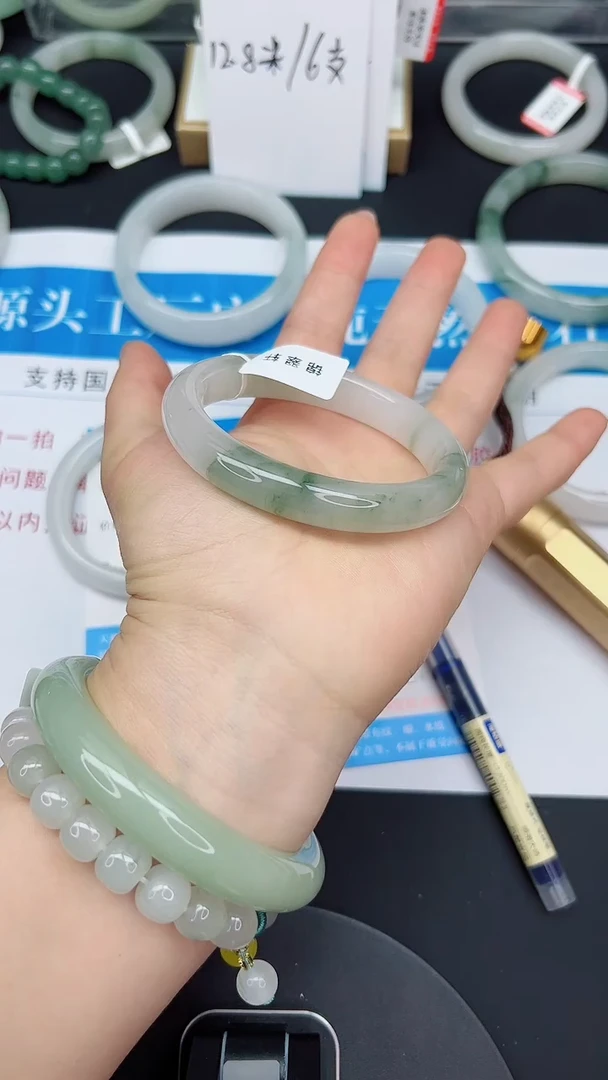 未镶嵌手镯石英质玉38-58/59