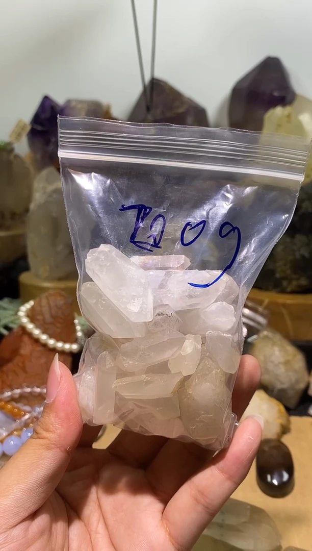 水晶珠宝半成品未镶嵌36号200g白水晶小柱子