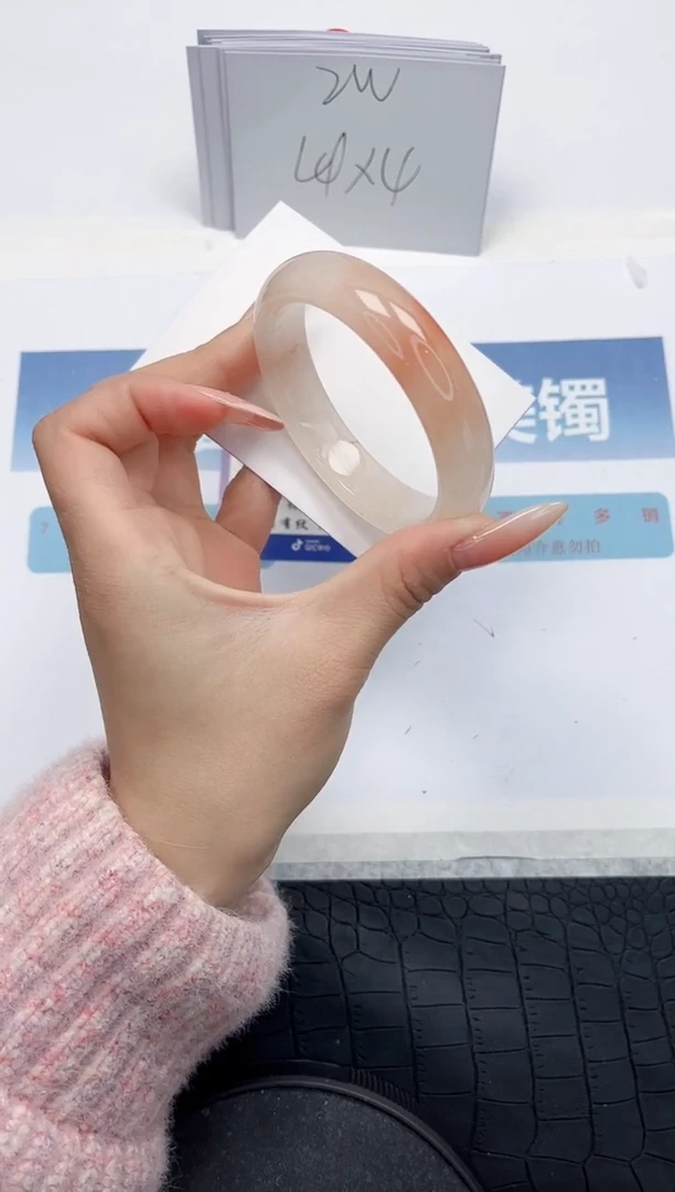 【闪购商品】石英质玉手镯未镶嵌L302-56