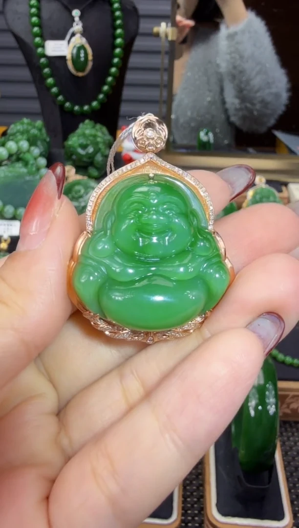 【闪购商品】和田玉（碧玉）吊坠(赠链)18K金镶嵌