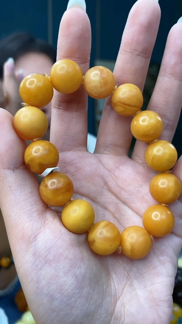 裸石琥珀未镶嵌1/5多样性发其一83