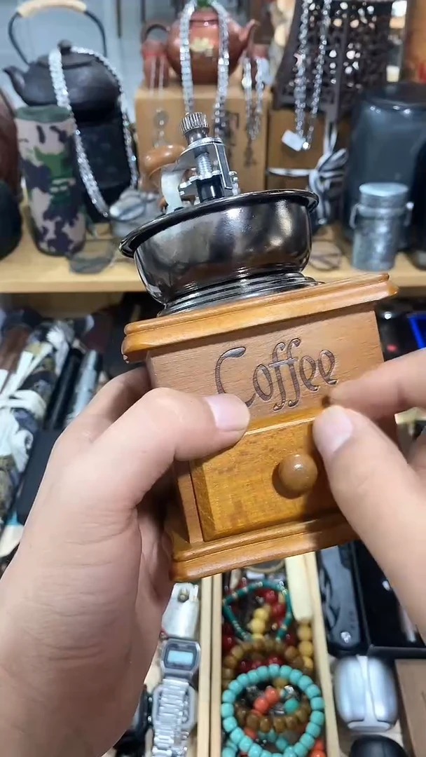 瓷片闪购商品  如图所示