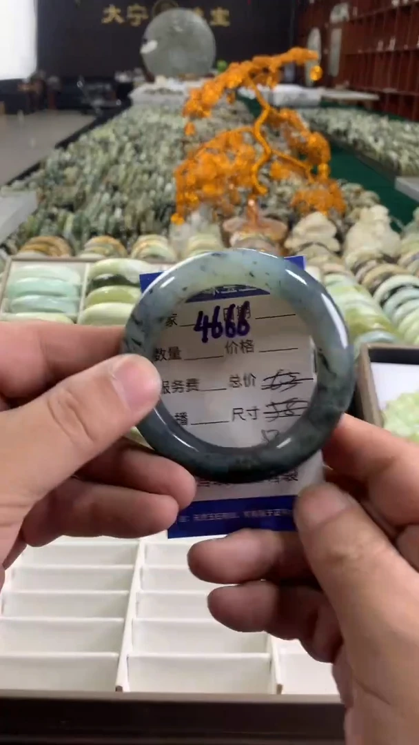 未镶嵌蛇纹石玉手镯4666