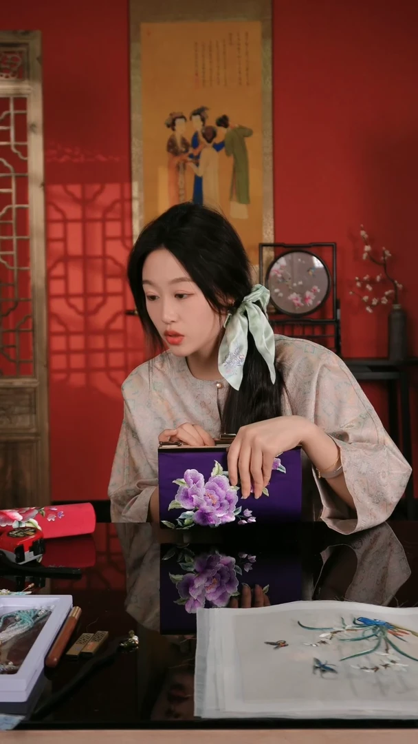 织绣纯手工真丝苏绣手拿包斜挎包03