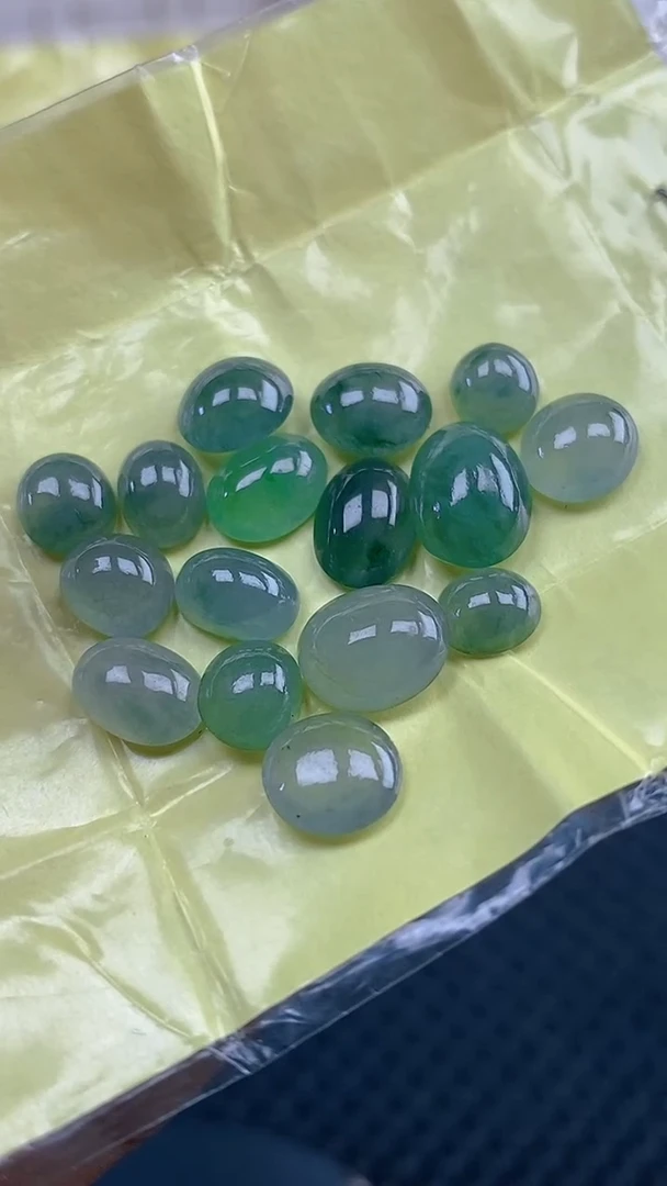 定制翡翠未镶嵌天然翡翠蛋面19