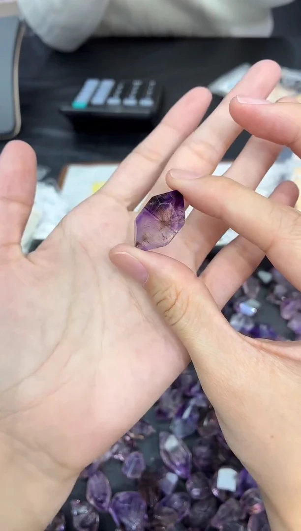 未镶嵌珠宝半成品水晶紫超七原石  241