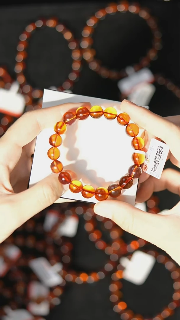 【闪购商品】琥珀裸石未镶嵌10mm红蓝单圈老矿