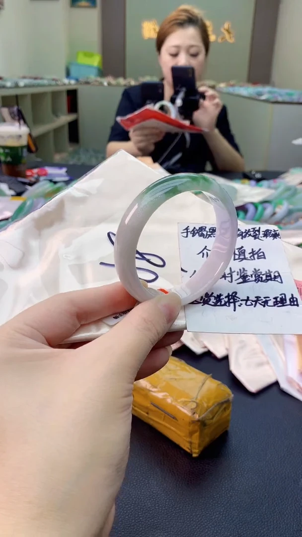翡翠手镯未镶嵌0918339523