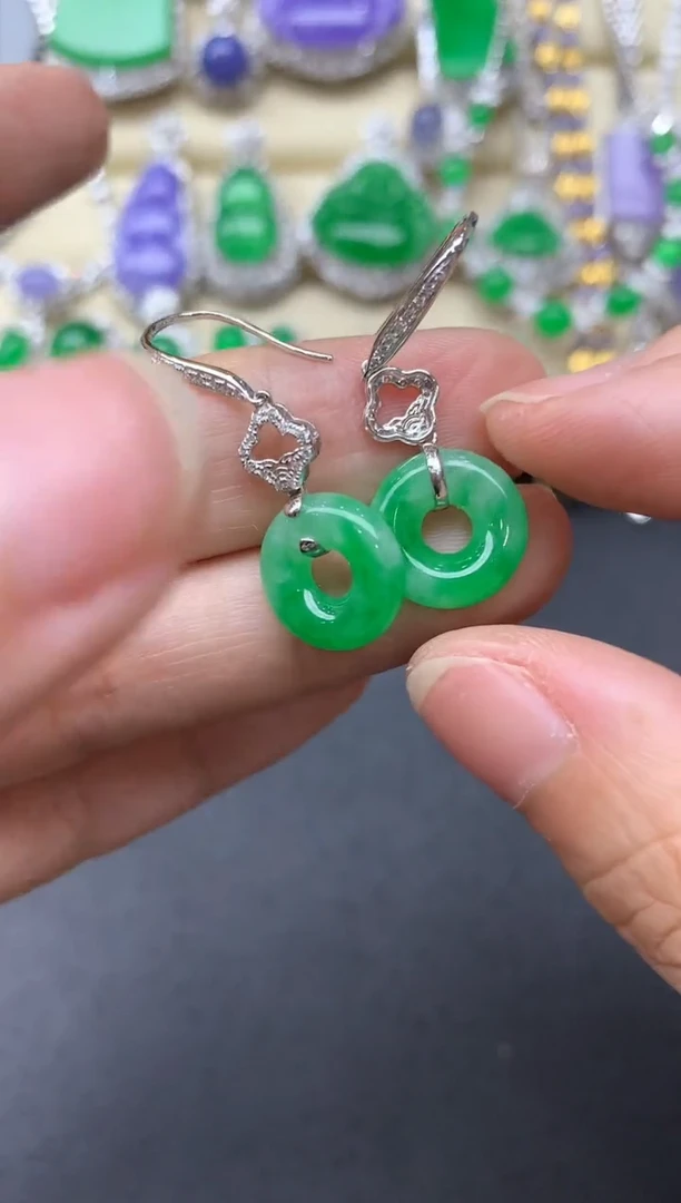 翡翠18K金镶嵌颈饰530-中国好珍宝