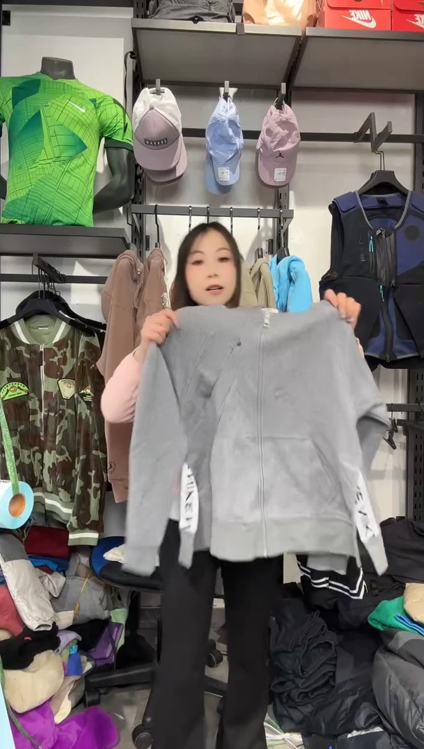 1046编码 瑕疵款直播间过款为准 尺码  S