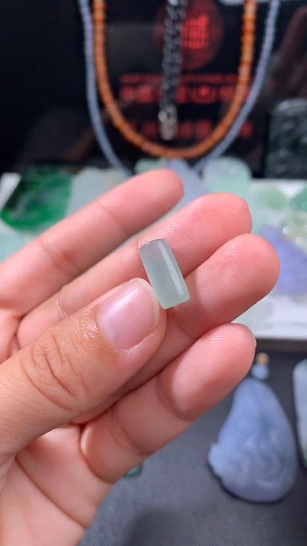 未镶嵌定制翡翠