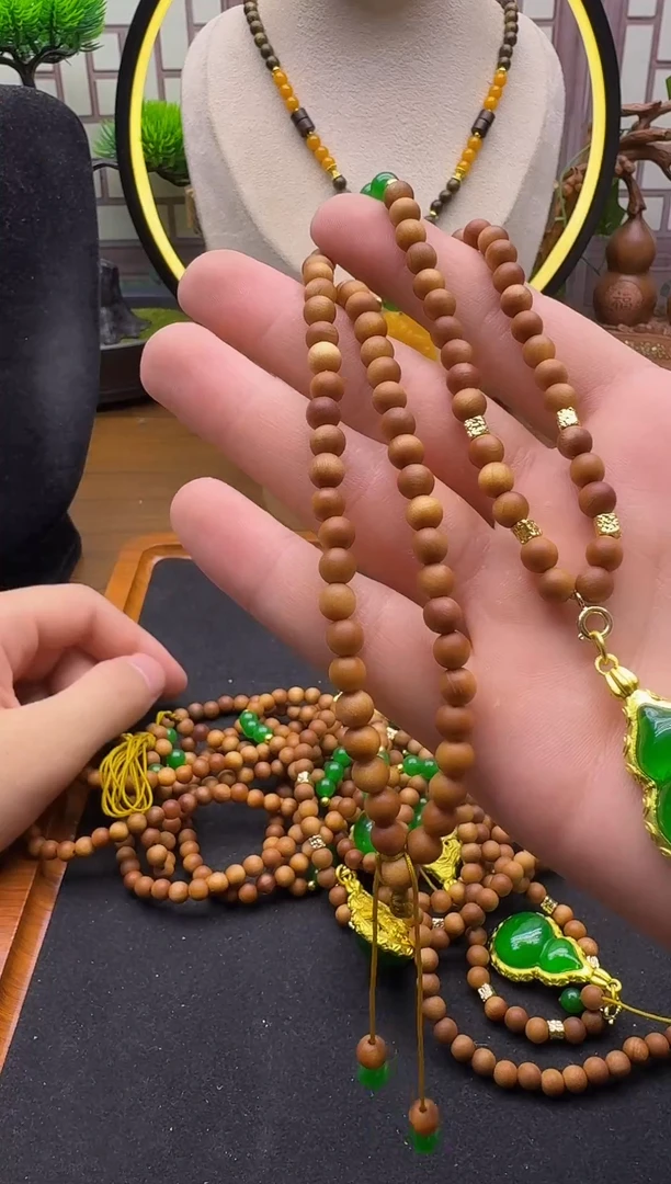 颈饰14K金镶嵌和田玉YC24