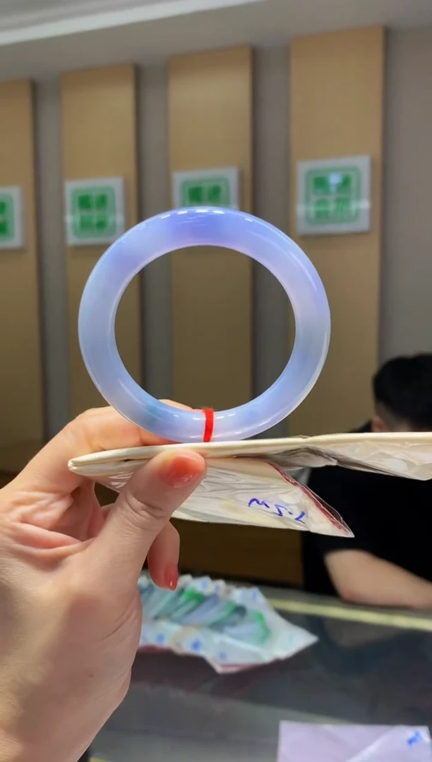 翡翠手镯未镶嵌-Q279圈口55*10.9*10.8