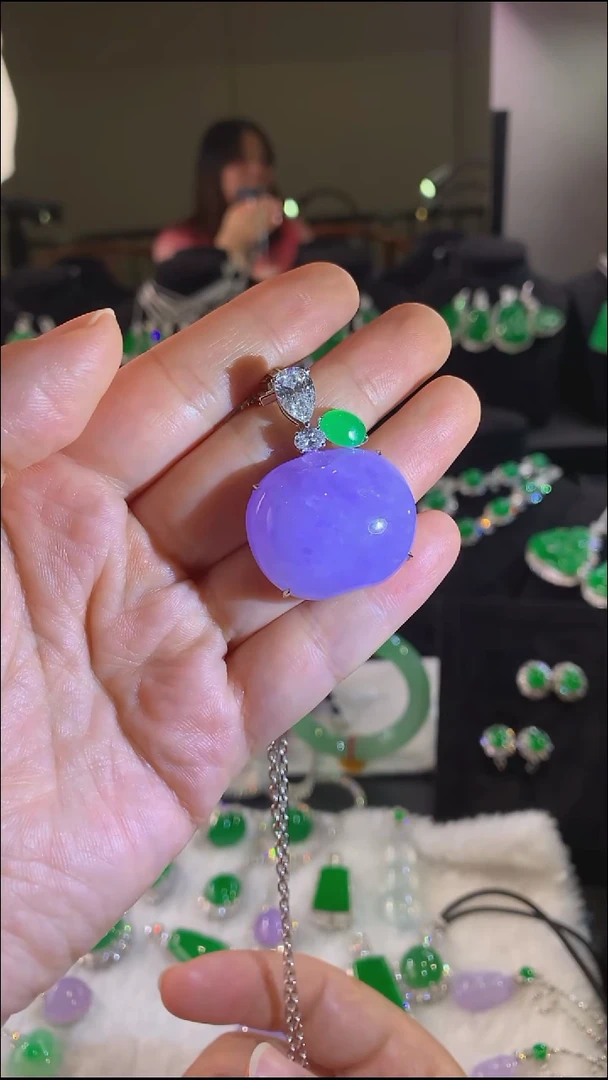 吊坠(不含链)18K金镶嵌翡翠吊坠