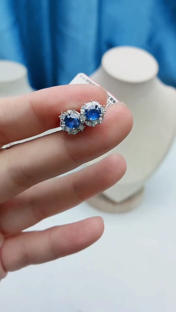 耳饰蓝宝石银S925镶嵌1110ZB016产品一个（多样性）