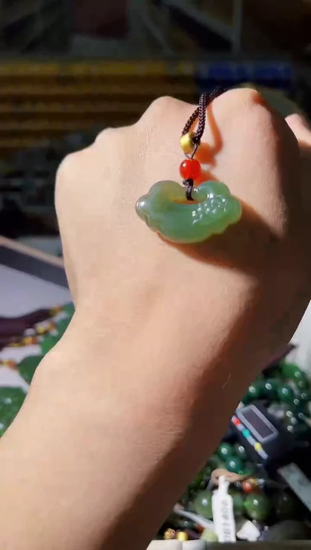 【闪购商品】和田玉颈饰未镶嵌拍一发一