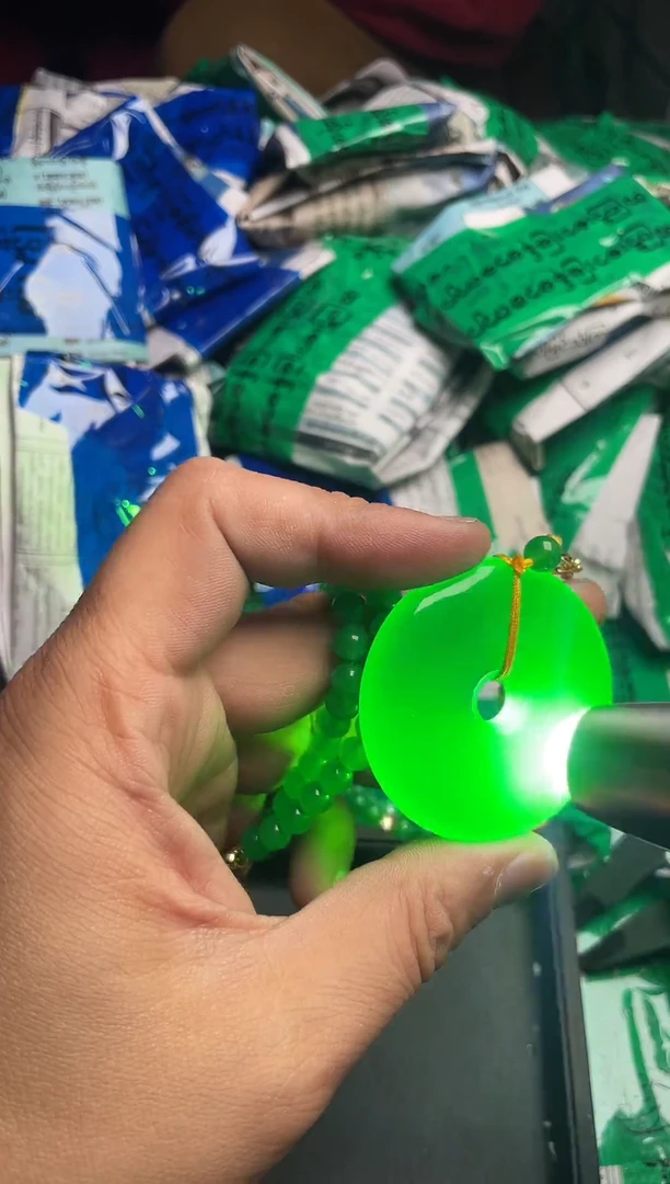 强子收货--所见即所得--多样性发货--DSJ19绿色平安扣