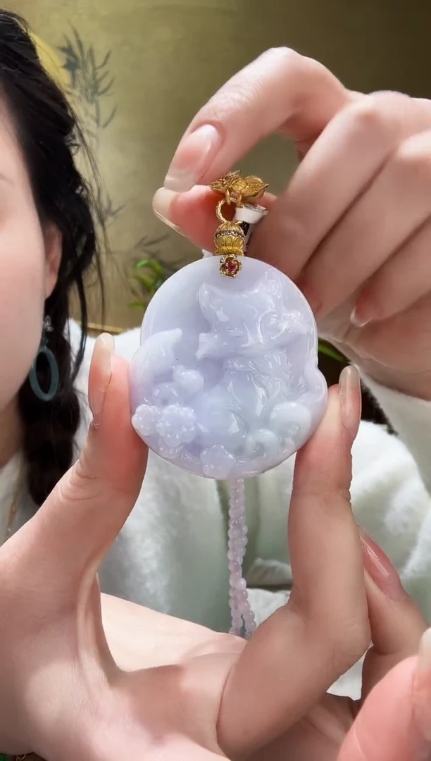 颈饰未镶嵌翡翠吊坠