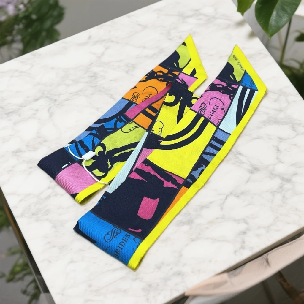 95新 Hermes/爱马仕  拼色丝巾 1667 0763