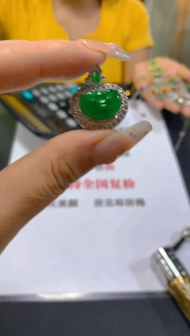 颈饰未镶嵌翡翠多样性发一