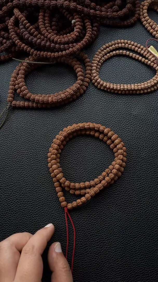 吊坠金刚菩提不***歌老树梅花 尺寸0.85