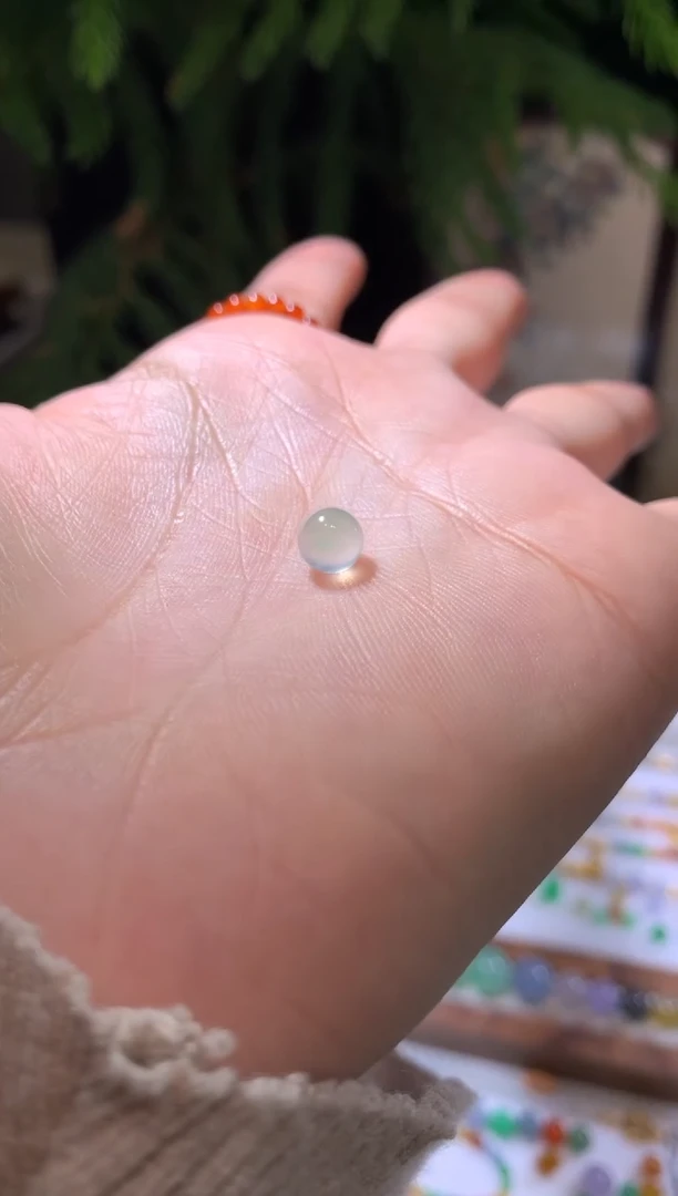 未镶嵌定制翡翠6.3卡珠子