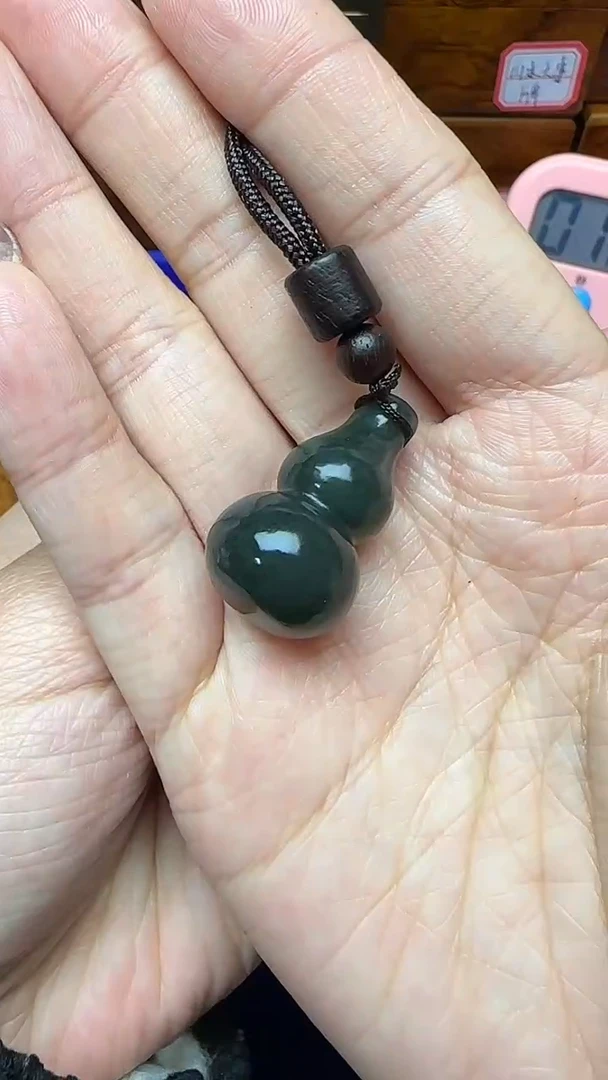 未镶嵌和田玉挂件（1