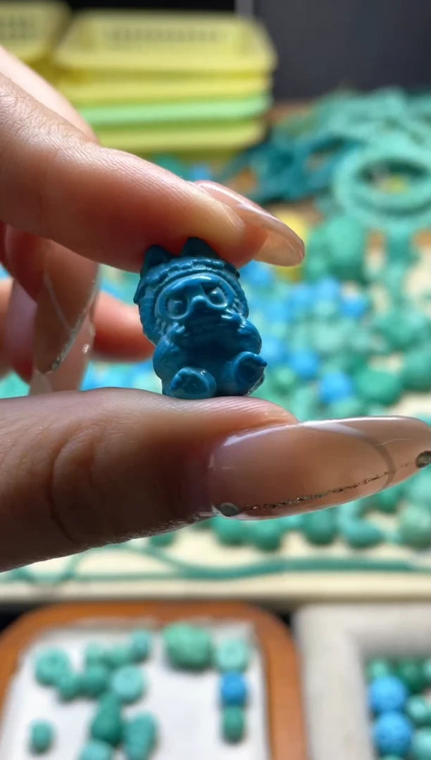 无非金属蓝色拉布布