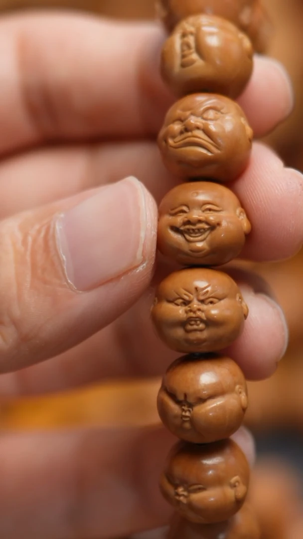 猴头核桃吊坠人生百态