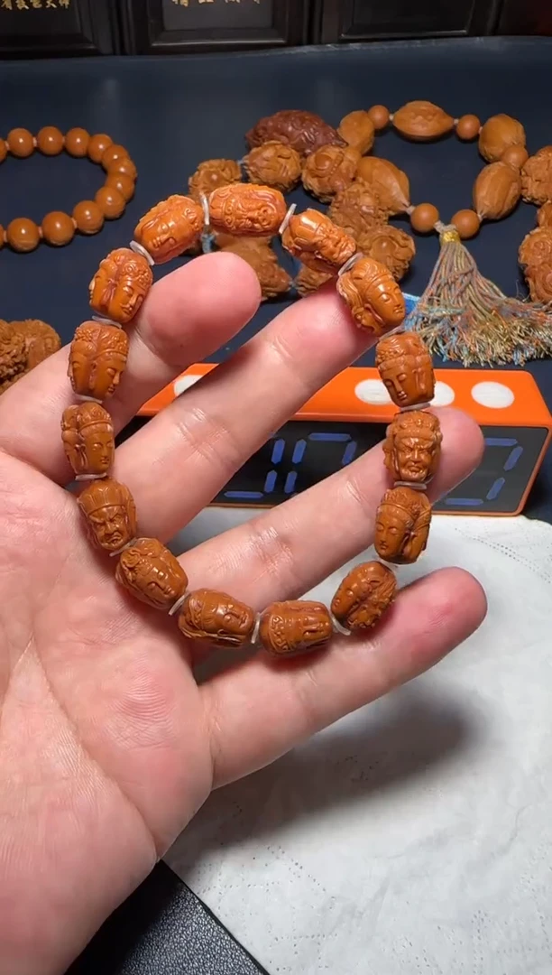 手串/手链橄榄核八*戒三面万佛