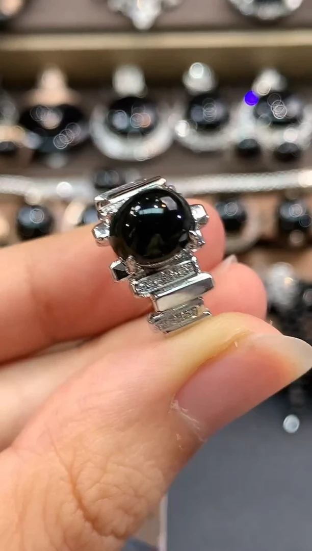 18K金镶嵌戒指翡翠C83